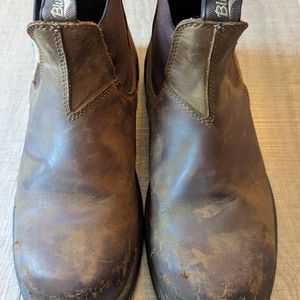 Blundstone,green patch safety boots